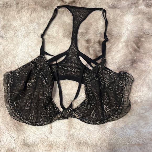 Designer Bra Lot 36DD ππΎββοΈ, Will Same Day Ship β€οΈπ - Picture 4 of 5